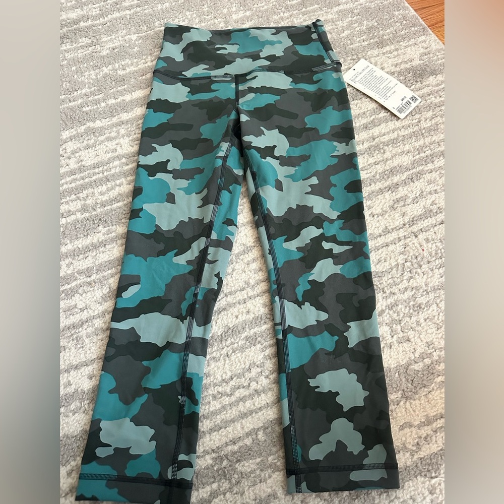 lululemon athletica Teal and Gray Camo Leggings
